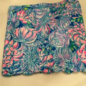 Lilly Pulitzer buttercup shorts size 16